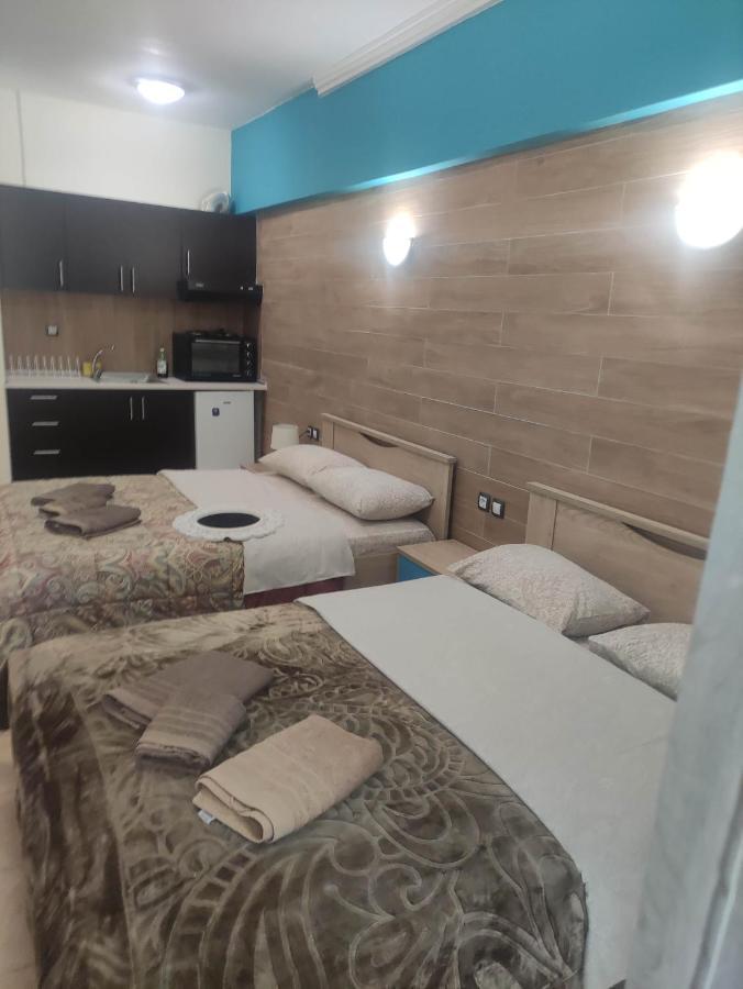 G M 3 Rooms Kentpo In The Heart Of The City Larissa Exterior photo